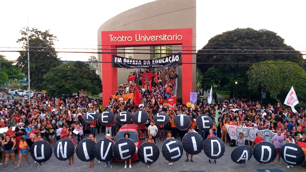 Ufes resisti